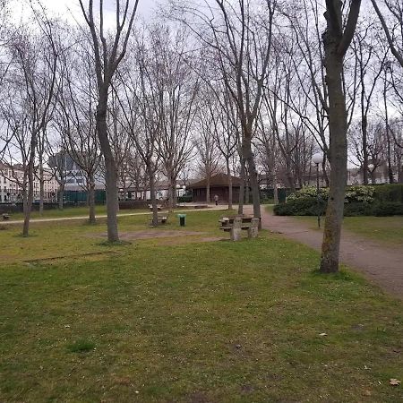 AsnièresChez Alex公寓 外观 照片